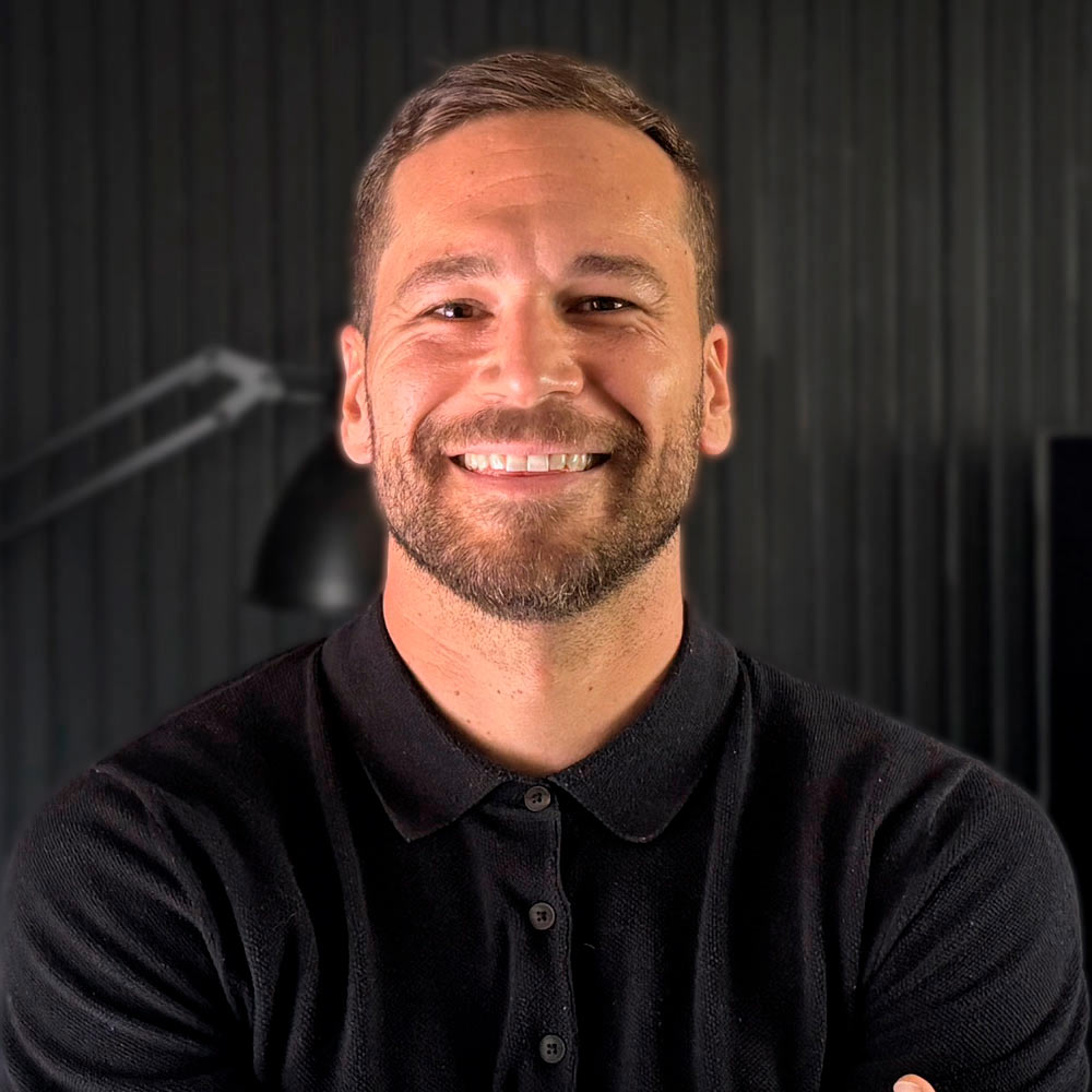 Xavi García Gómez, consultor de marketing digital y fundador de Nordic Projects, en su oficina de Sabadell
